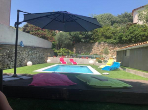 Villa calme avec piscine privée nimes